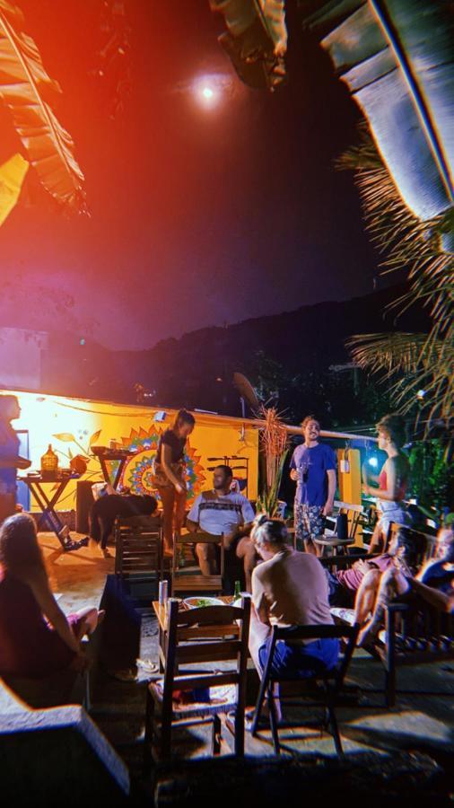 Sintonia Surf E Bar Albergue